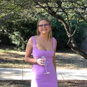 Meet your Posher, Zoe